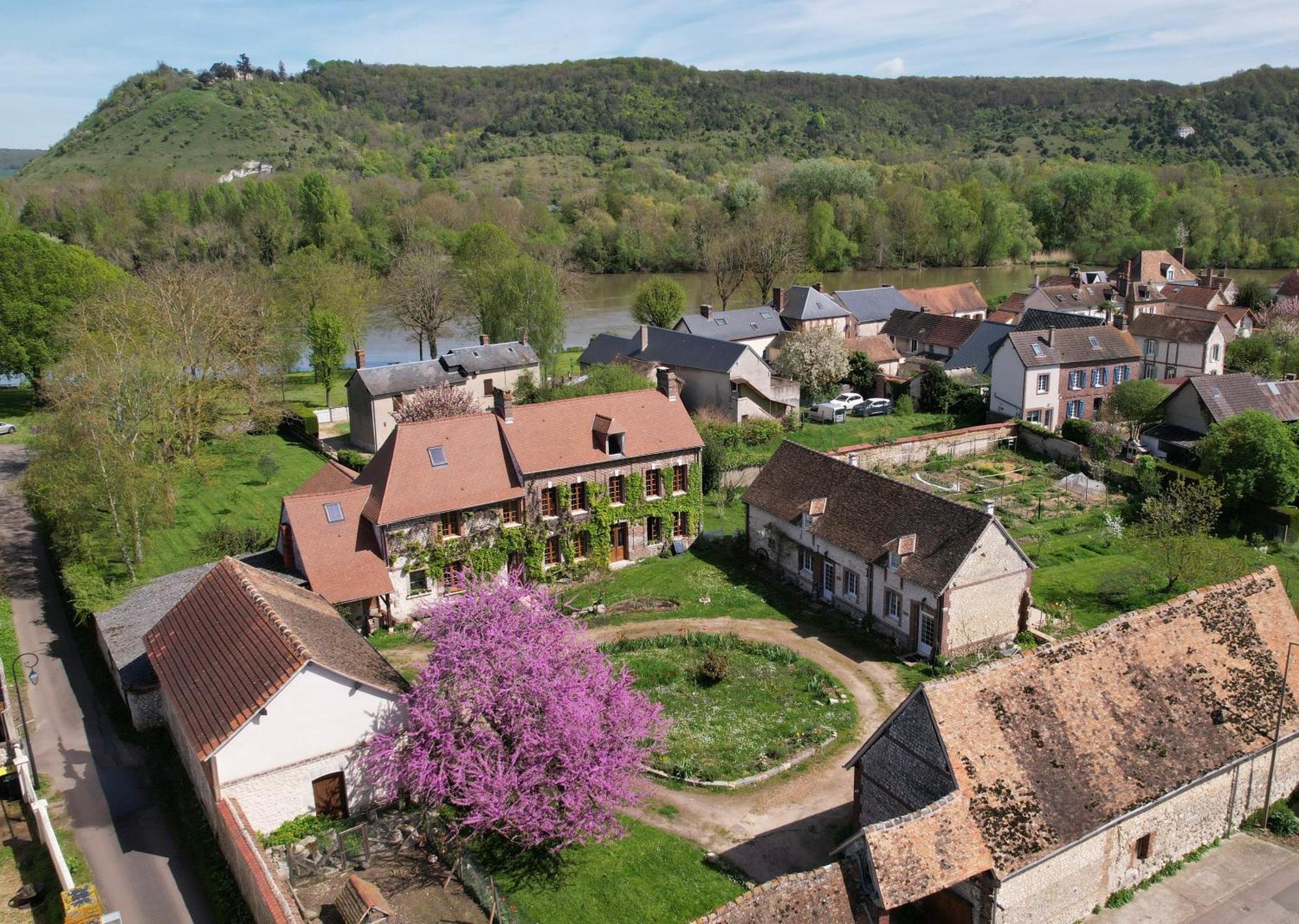 Les Jardins De Felicie Villa Poses Екстериор снимка